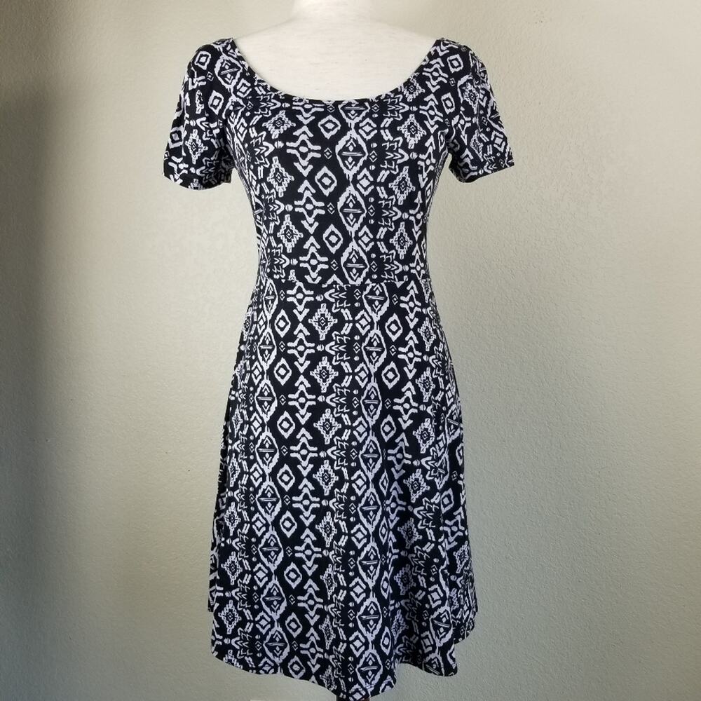 Bobbie Brooks Womens Midi Dress Rustic Aztec Black White Size Small